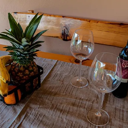 Seaside Miranda Vela Luka